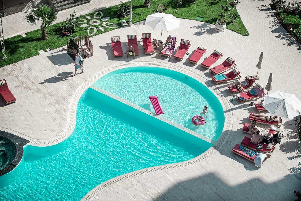 Royal Palace Aparthotel Lezhe Ngoại thất bức ảnh